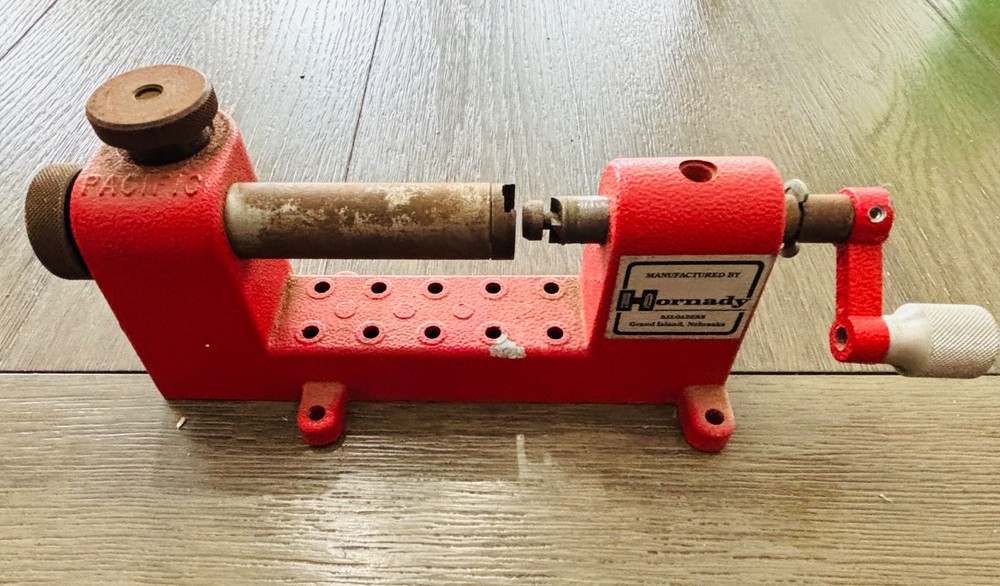 HORNADY PACIFIC RELOADING TOOL DELUXE CASE TRIMMER