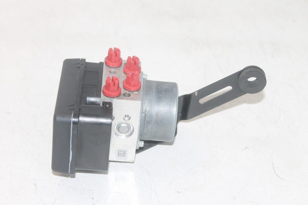 2012 Kawasaki Ninja ZX 10 ABS Pump Unit Module