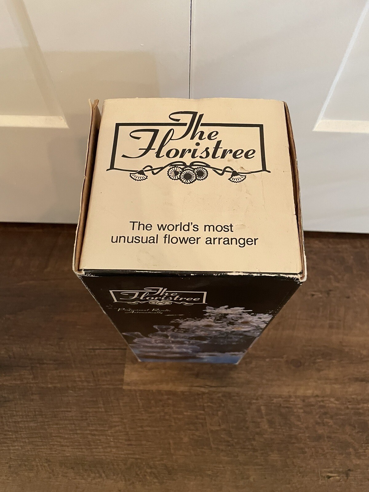 The Floristree Lieba Inc 1981 Glass Beaker Vase Floral Arrangement VTG