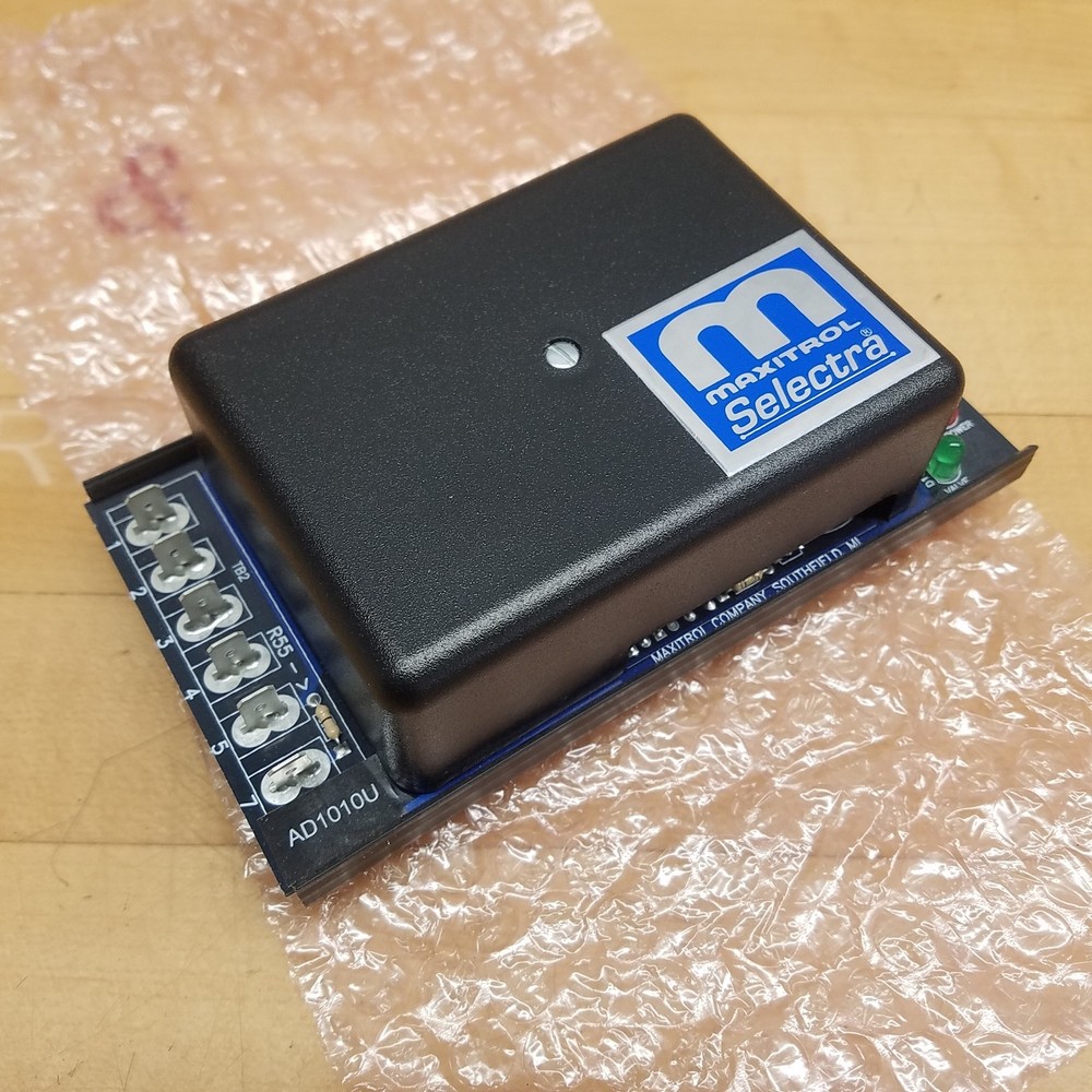 Maxitrol AD1010U Amplifier With Temperature Selector - NEW