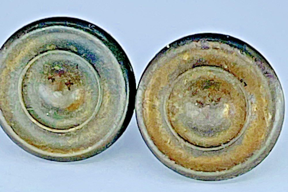 2 Bronze Spiral Antique Primitive Farmhouse Cottage Dresser Draw Pull Knobs