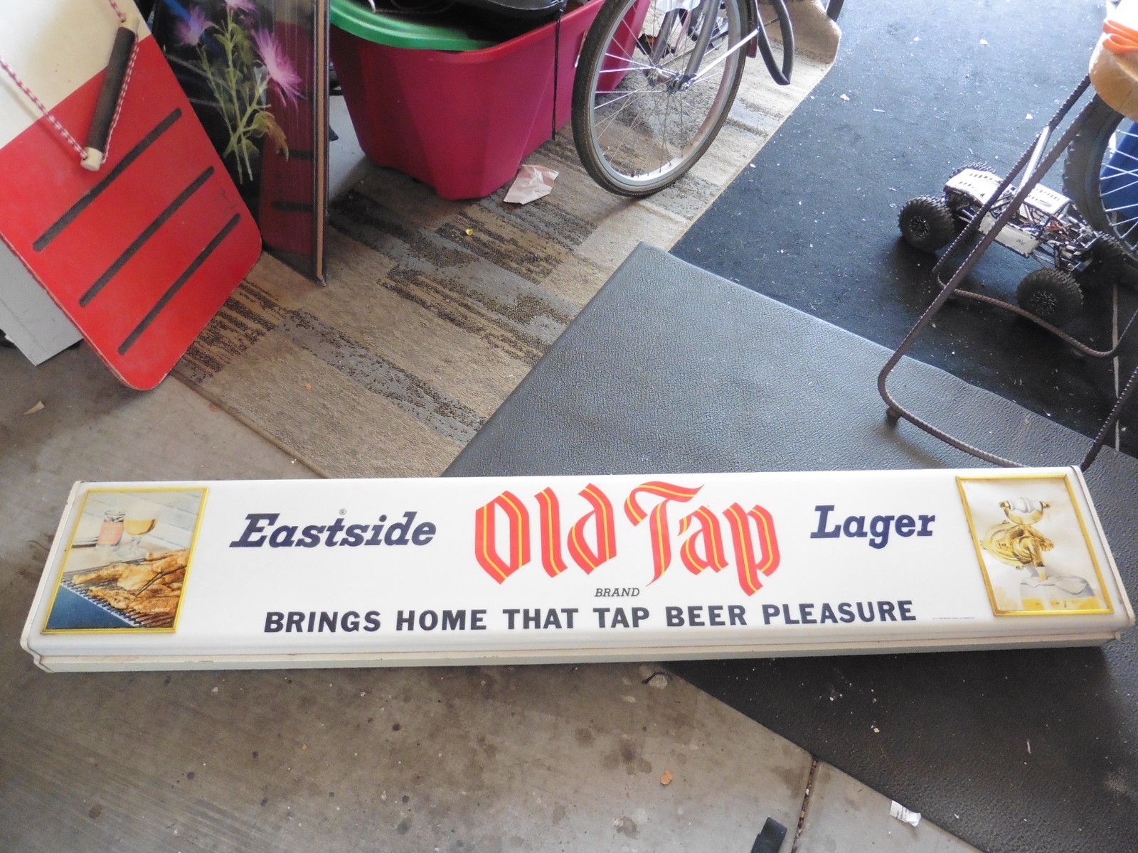 Vintage 60's Eastside Old Tap Lager Beer lite light up Sign Pabst Brewing