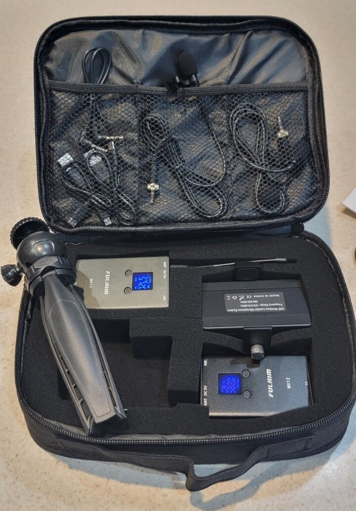 FULAIM MX12 WIRELESS MICROPHONE SYSTEM PROFESSIONAL RECORDING PRO SET & CASE