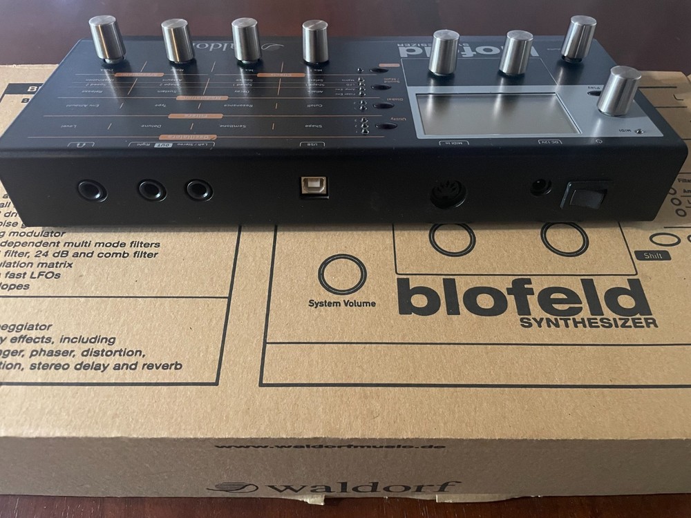 Waldorf Blofeld Desktop Synthesizer - Black (Shadow Edition)