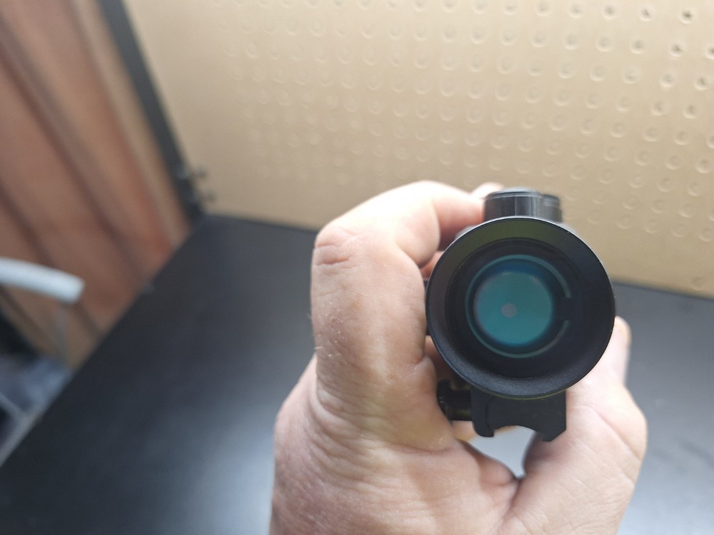 Optima 1x30 Red Dot Dovetail Mount Only. Works Great