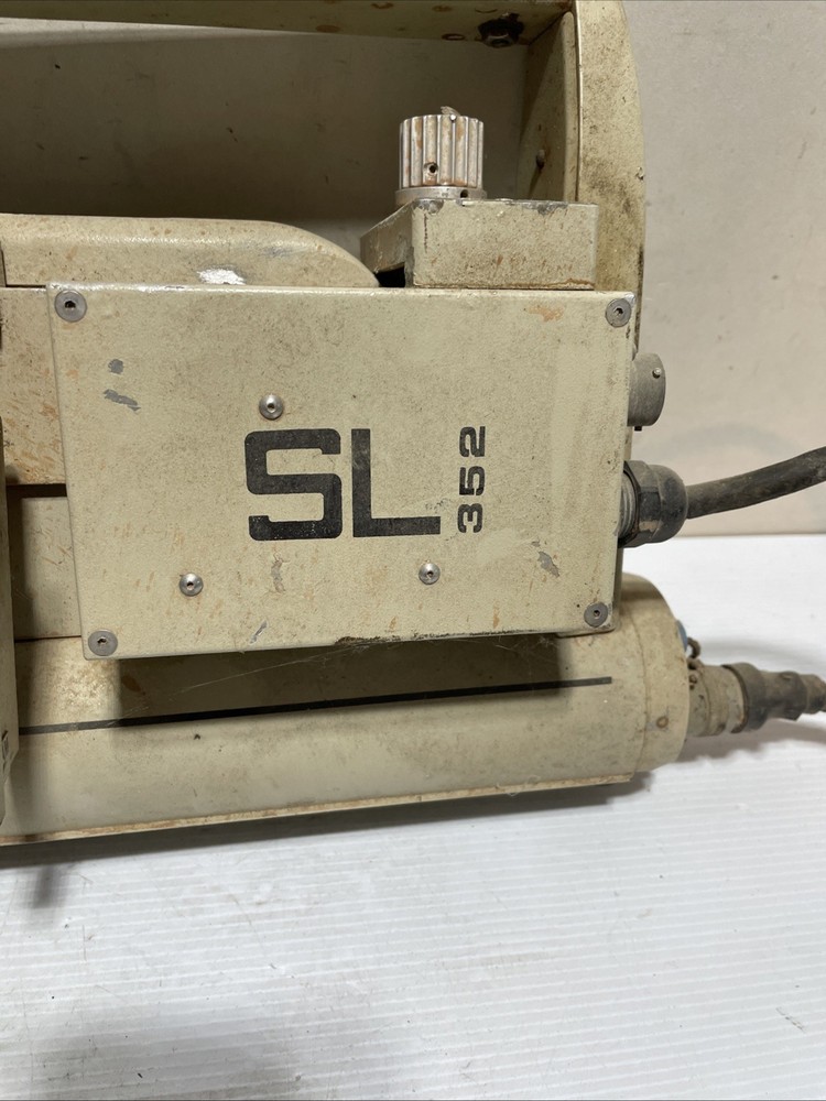 Untested As Is AGL SL-352 T-4 TCL ELECTRONIC LASER LIGHT