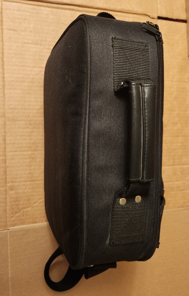 Viewsonic PJD6211 DLP 3D Ready Projector with Case 0 Hours, bundle