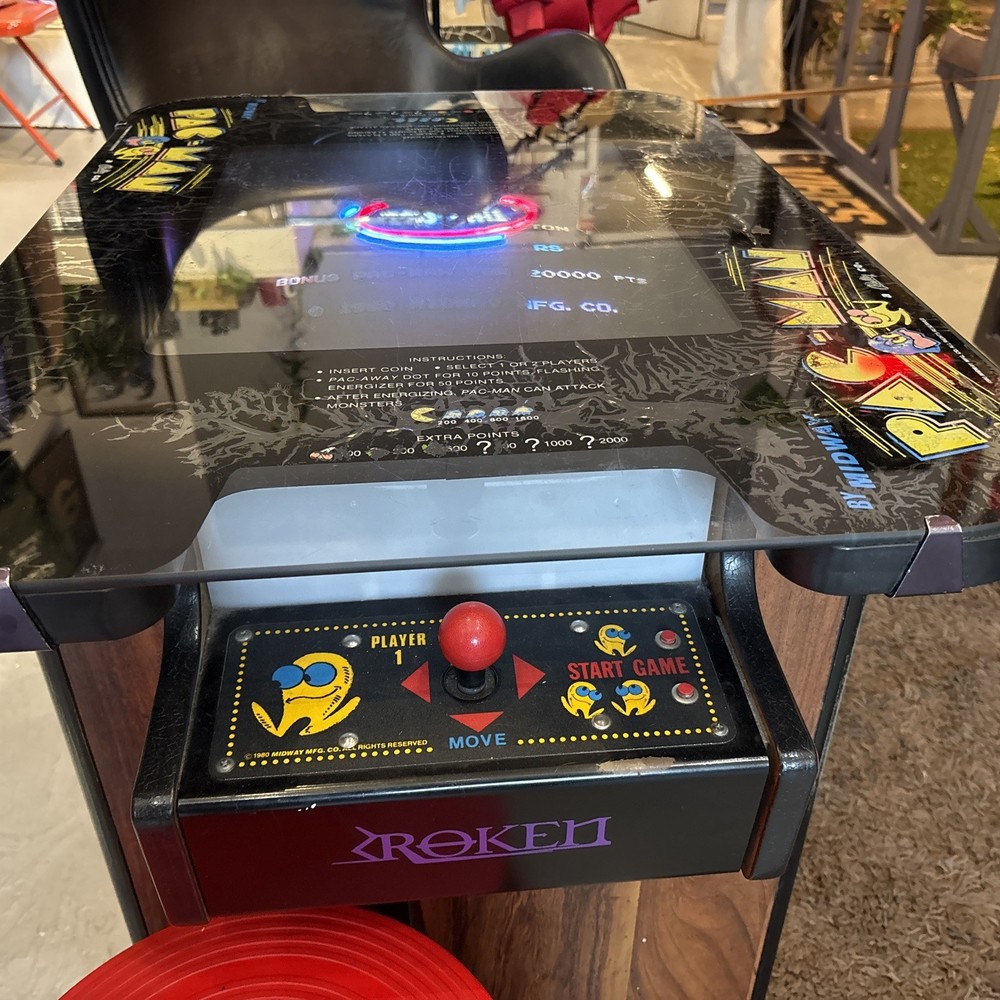 PAC-MAN ARCADE MACHINE COCKTAIL TABLE original 1980