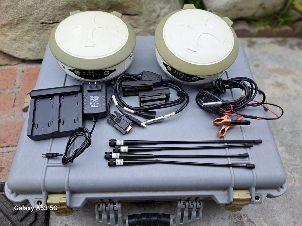 CARLSON BRX5 BASE & ROVER GPS SYSTEM