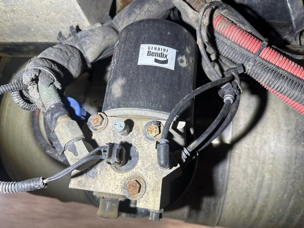 Bendix AD-IS Air Dryer - Used