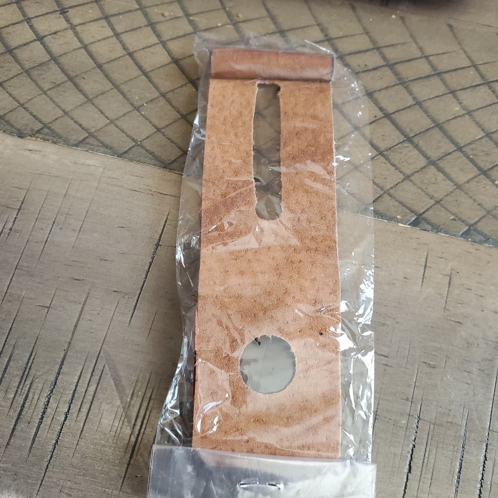 long leather wrap Poultry Chicken Gallos