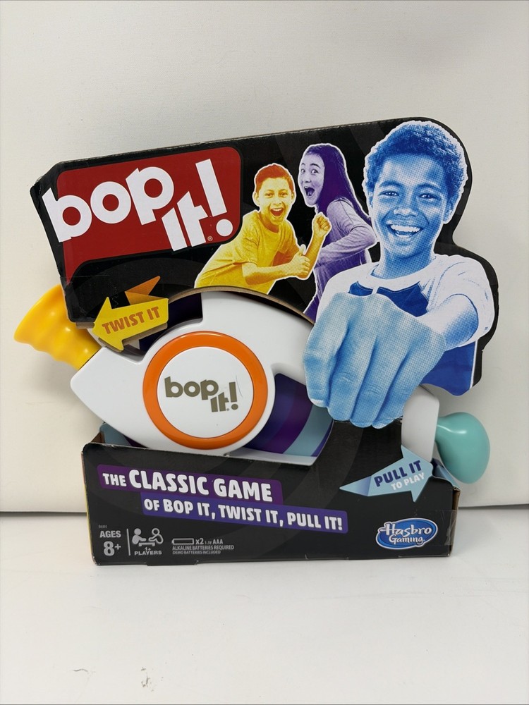 2018 Hasbro | Bop It | Electronic Game Classic Game Bop It Twist It Pull It