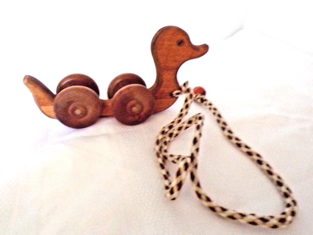 Solid Wood Pull Duck Toy or Roll Handcrafted - Wheels Move 8x4.5x2 inch - EUC