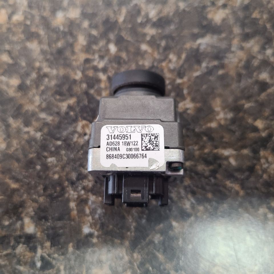 19 2019 VOLVO XC60 FRONT VIEW CAMERA WITH PARK ASSIST