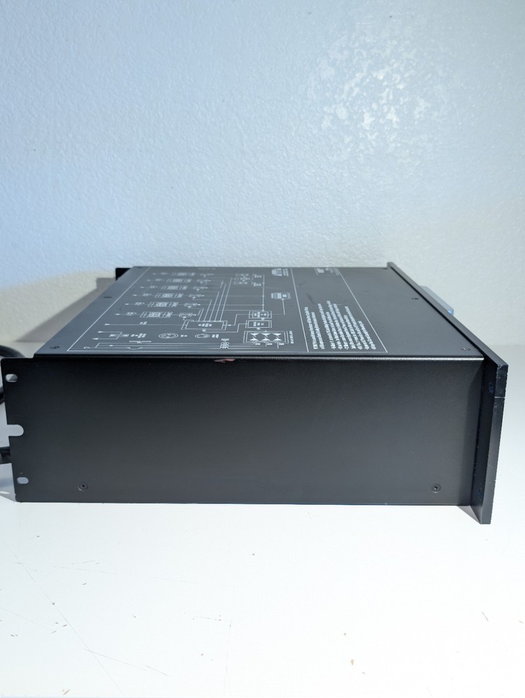Monster Power PRO 7000 PowerSource Power Conditioner 12 Outlets - Tested/Working