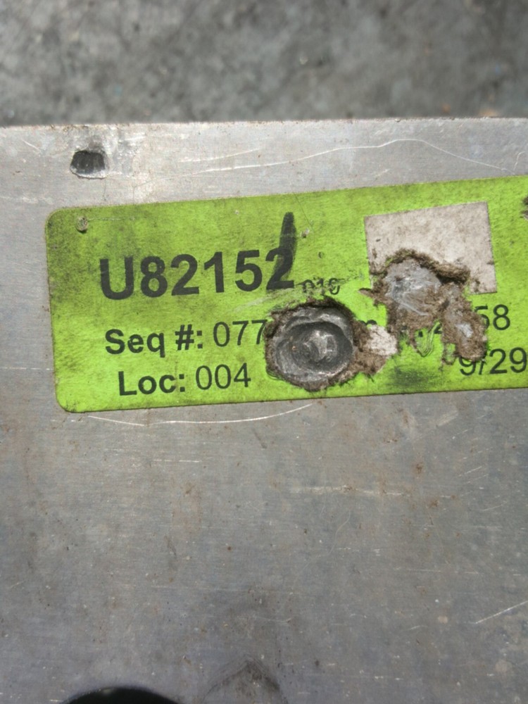 FREIGHTLINER DASHBOARD PANEL CLUSTER A06-40924-000 / U82152