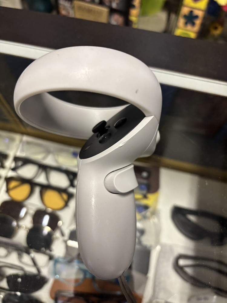 Meta Oculus Quest 2 VR Right Hand Controller Only