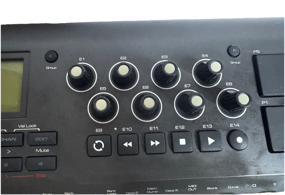 M-Audio Axiom 25 USB MIDI Keyboard Controller Pads Knobs Tested Working