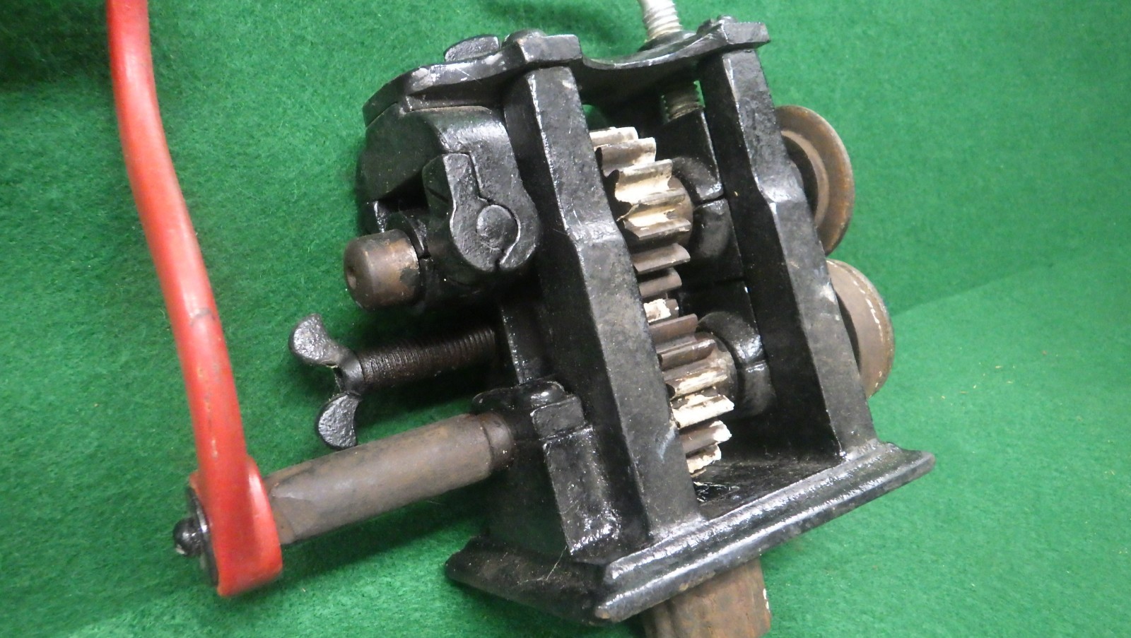 Pair Vintage Peck Stow & Wilcox Sheet Metal Bead Rollers/Crimpers w/Mount Pexto