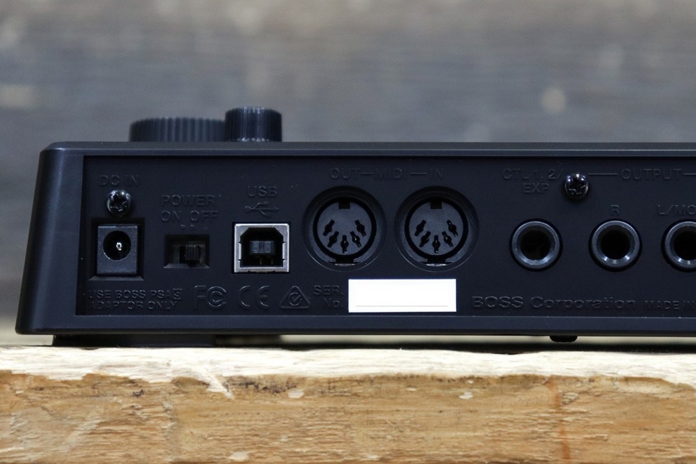 Boss RC-202 Loop Station Two-Simultaneous Stereo Phrase Tracks Tabletop Looper