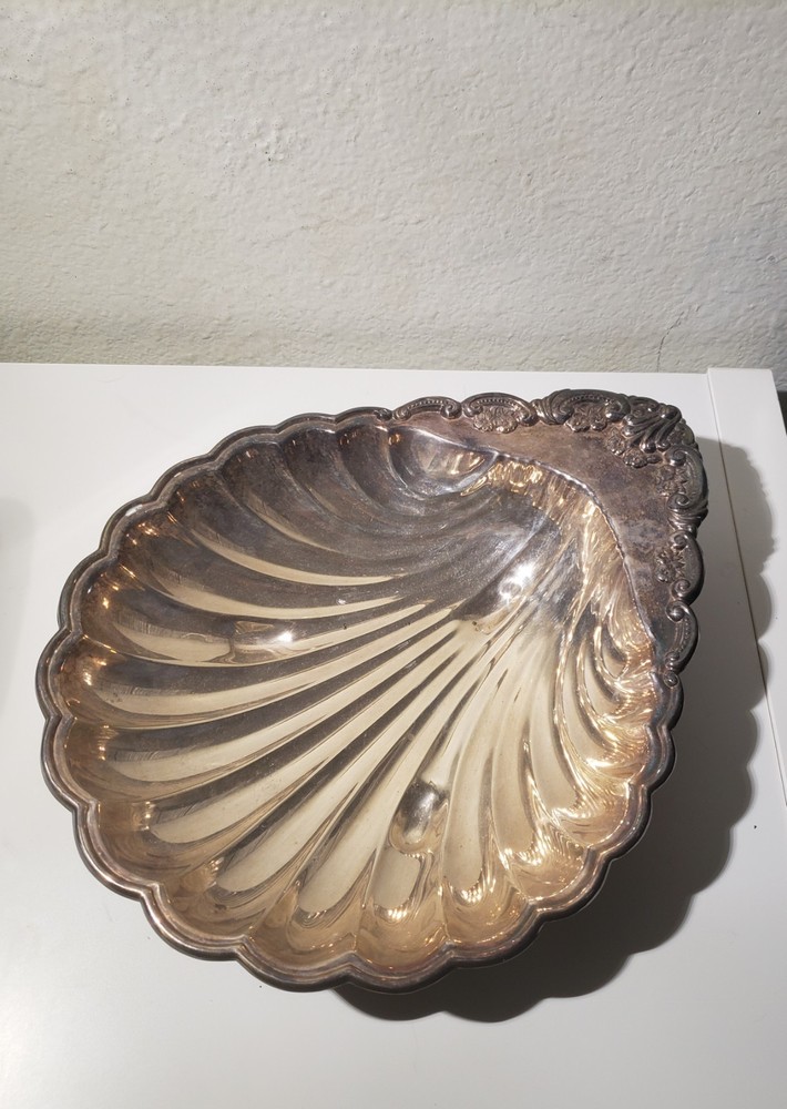 🌟 Vintage Sheridan Silver-Plated Shell Dish 🌟