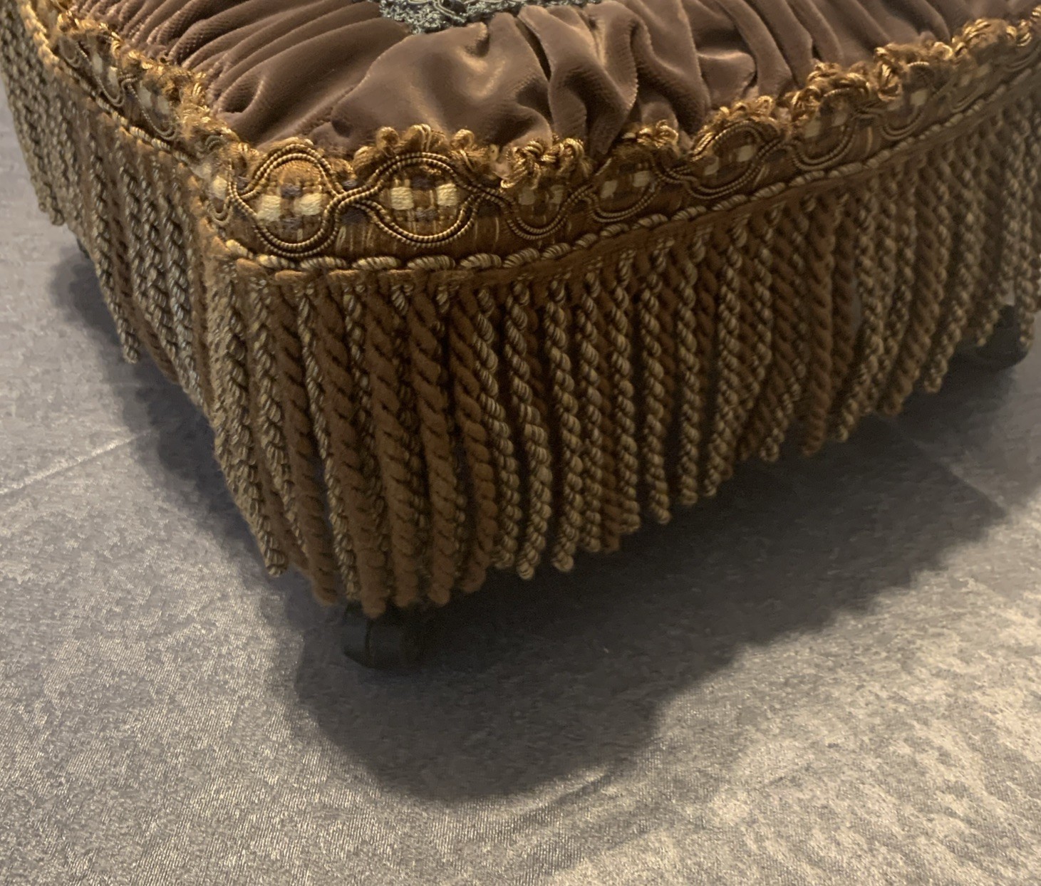 Vtg Cast Iron Ottoman Footstool w/Floral Needlepoint Design & Fringe