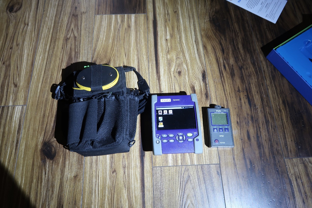 VIAVI Optimeter Optical Fiber Tester EOPT-PONATT with Launch Cable & Case