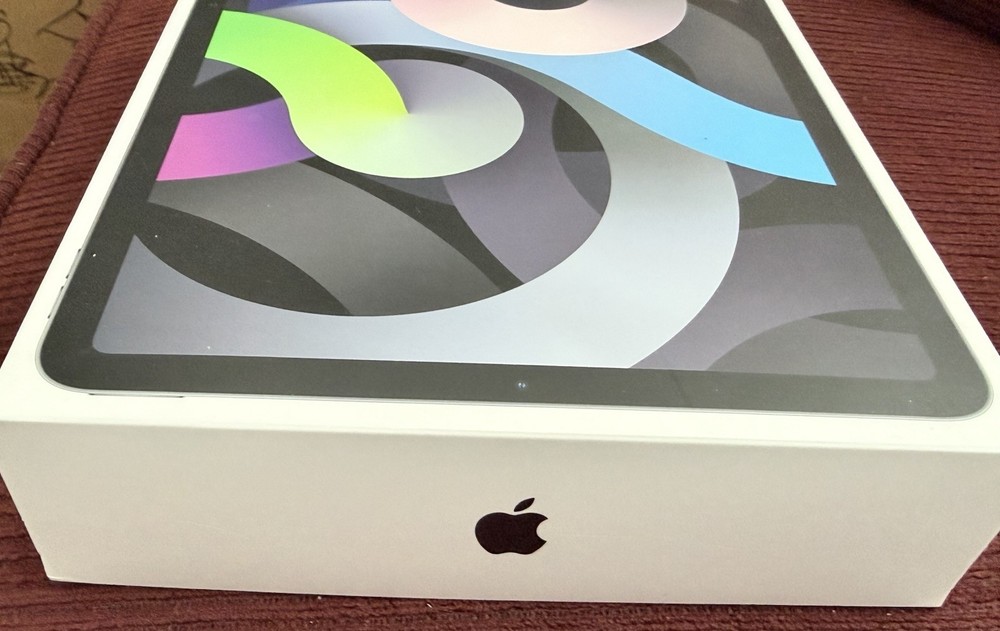 Apple iPad Air A2316 (4th Generation) WI-FI 64GB EMPTY BOX with Inserts