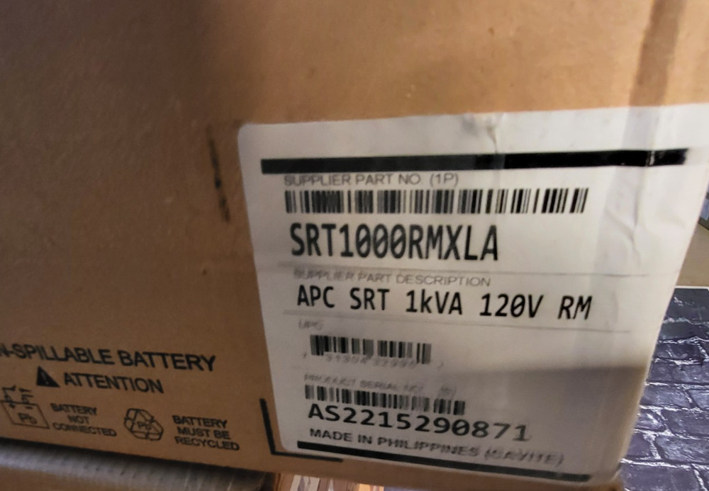 APC SRT1000RMXLA BATTERY BACK UP-New Open Box