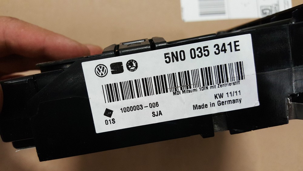 VW (MDI) Multimedia Interface Box with Control Unit 5N0 035 342D