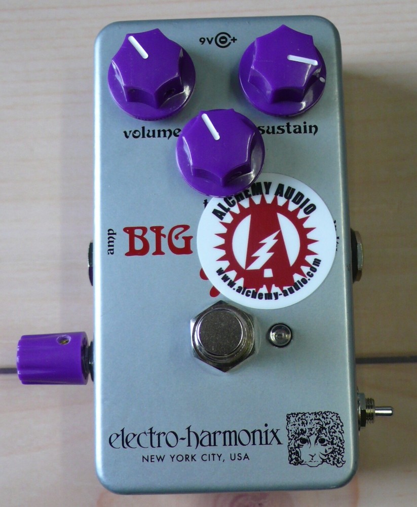 Alchemy Audio modified Electro-Harmonix Big Muff Ram's Head reissue Fuzz