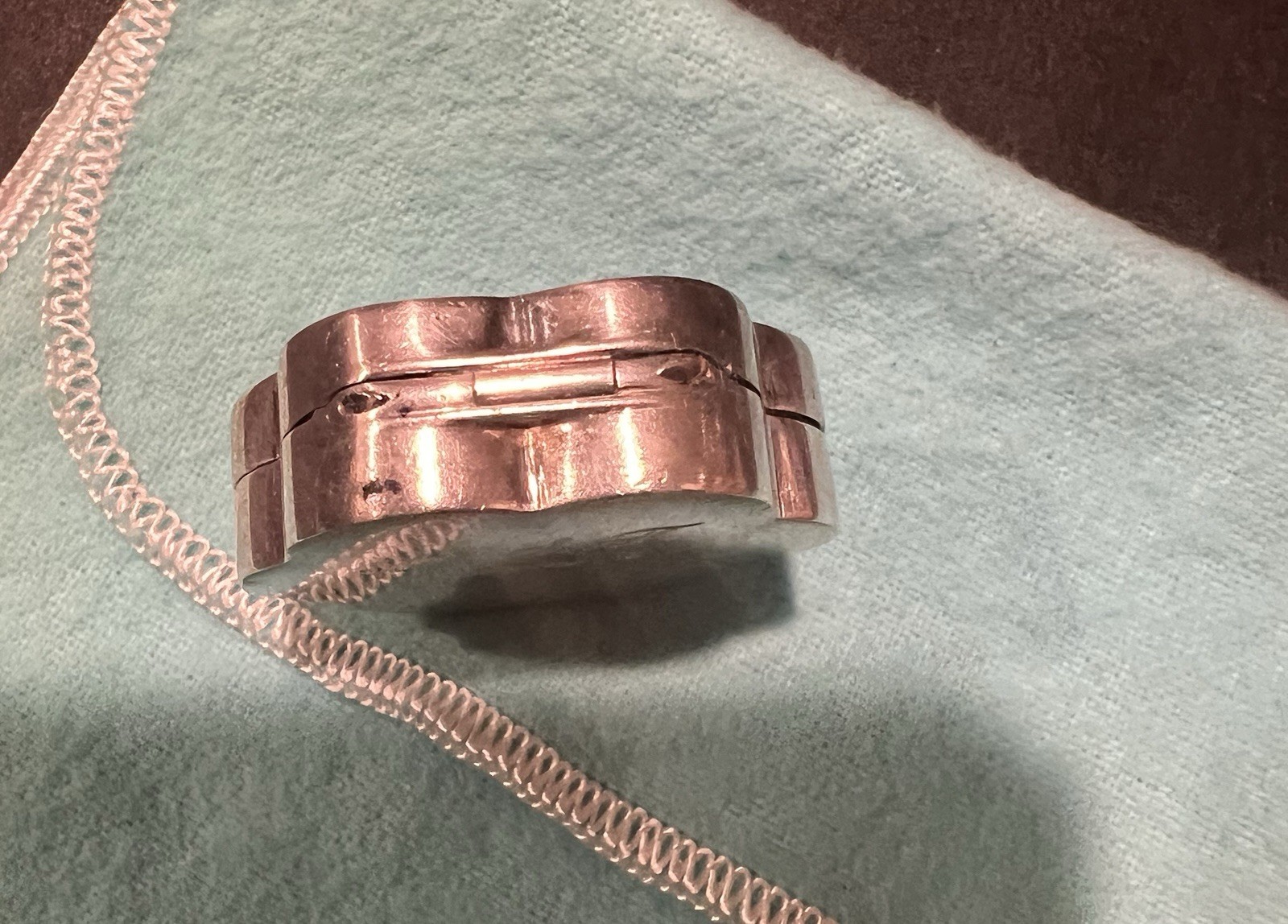 TIFFANY & Co. Green Enamel Sterling Silver Pillbox w/ Engraving Italy Guilloche