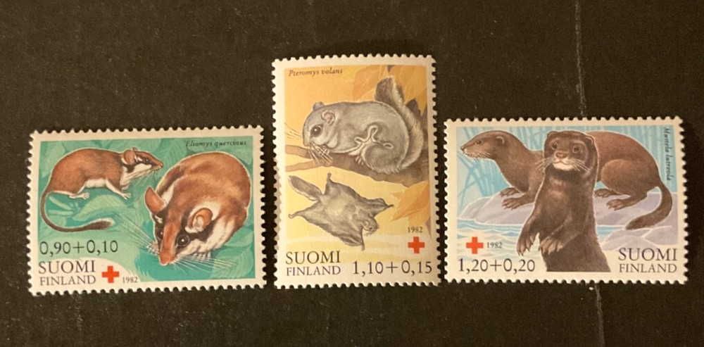 Finland Scott #B227-9 never hinged