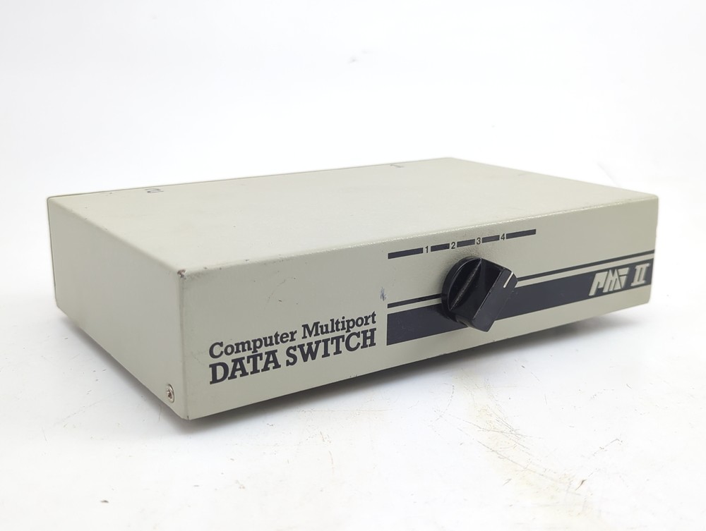 RMV II PMV II DB0909-4V Computer Multi Port Data Switch
