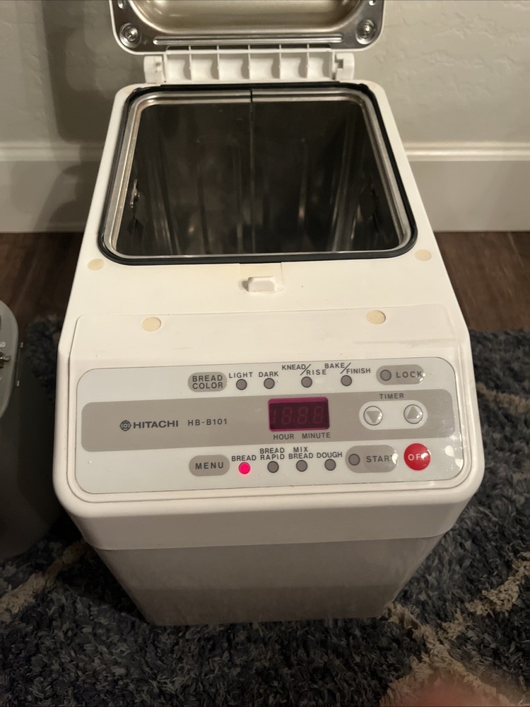 Hitachi Automatic Bread Maker Home Bakery Machine HB-B101...TESTED