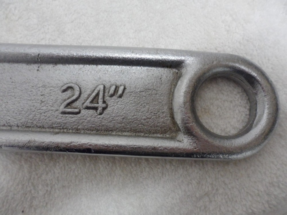 24” Adjustable Crescent Wrench: 2.5” Opening DROP FORGED