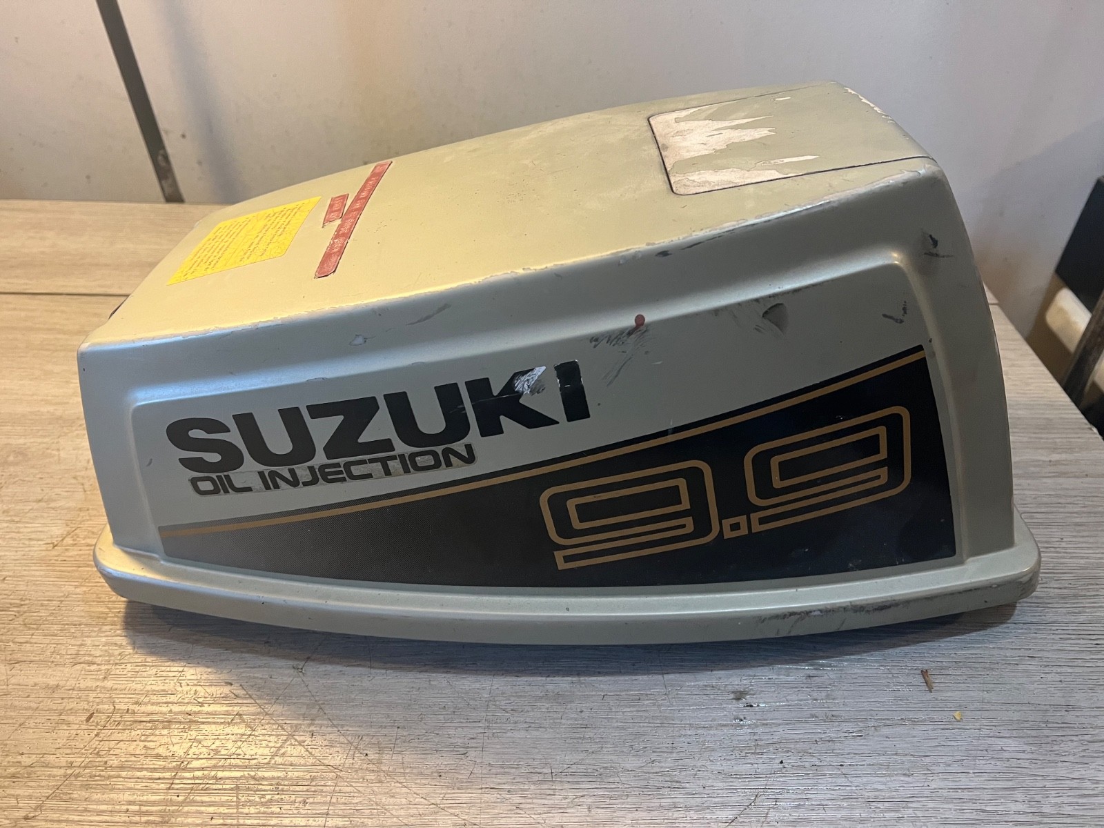 1989-1997 Suzuki 8 hp 9.9 hp outboard top cowl bonnet