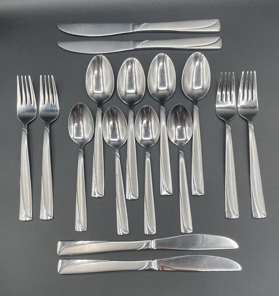 Oneida Stainless Madeline Flatware Service For 4, Modern Solid ~ Nice!
