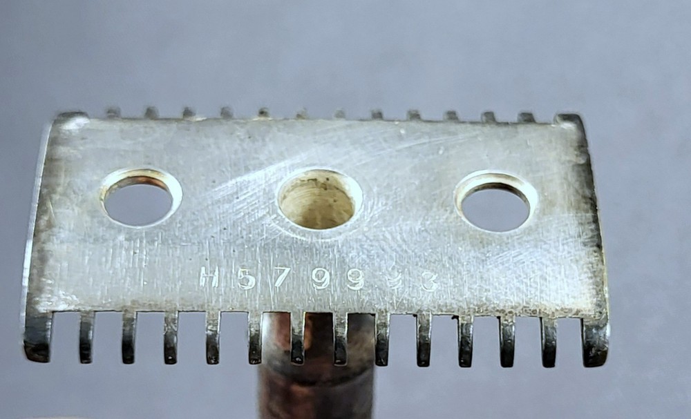 NIce Gillette Old Type - Single Ring - Razor - 1918 - Clean
