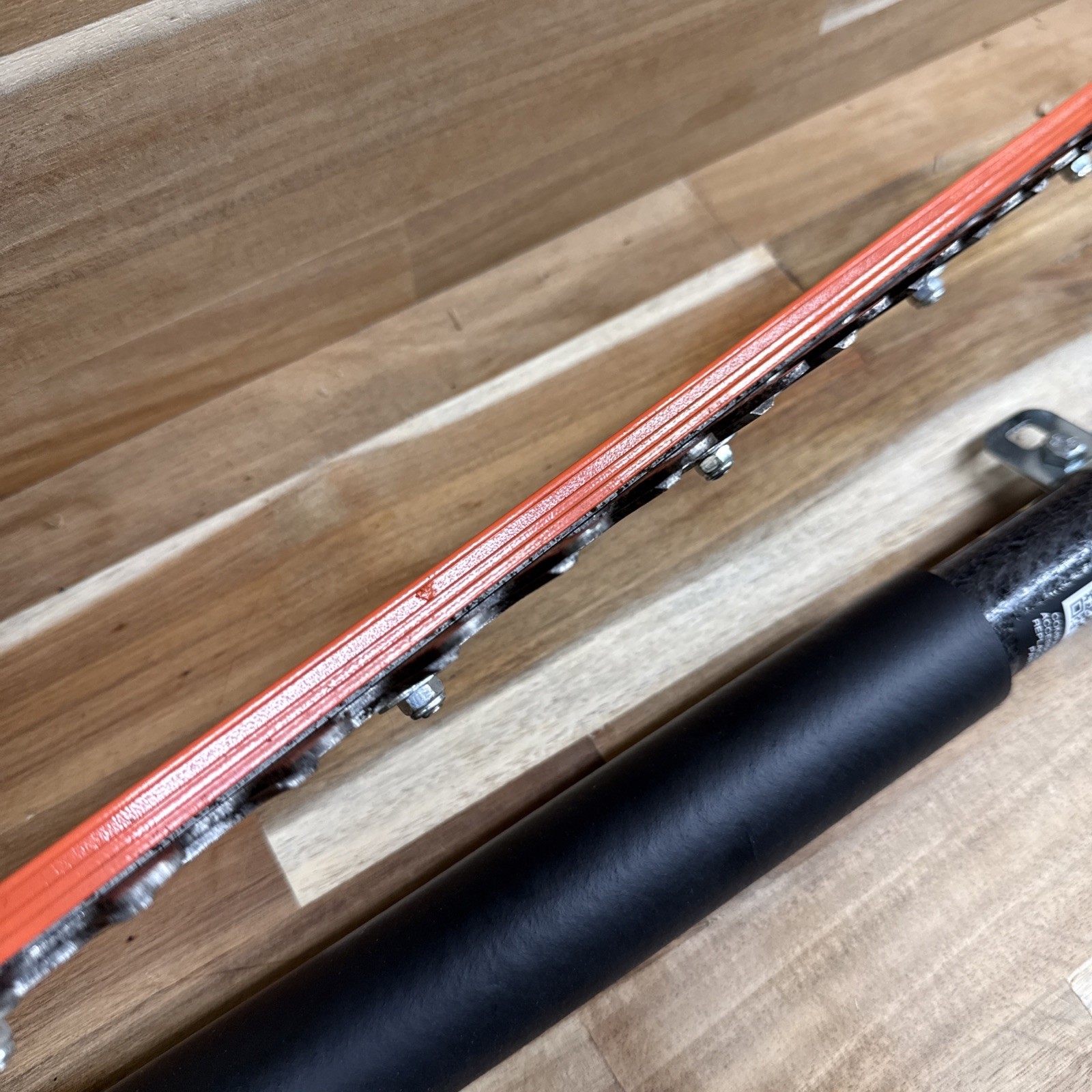 Ryobi ONE+ 18V 18 in. Cordless Pole Hedge Trimmer P2601 - Tool only - P5-7