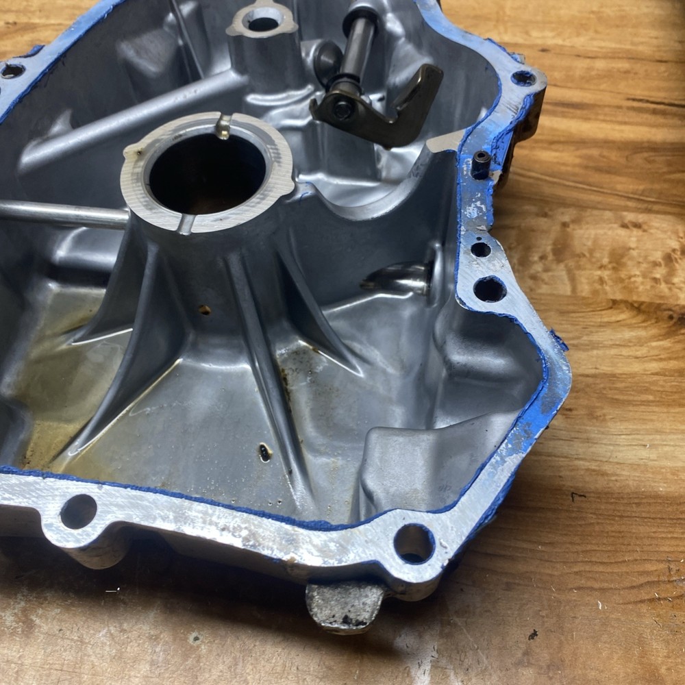 Briggs & Stratton 44U877 Engine Side Cover