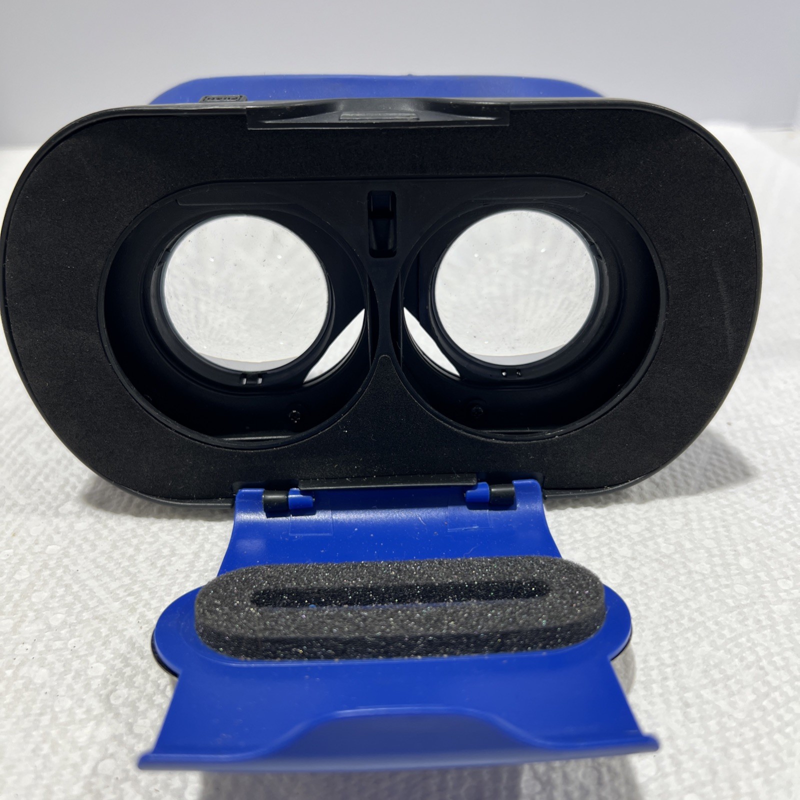 Let's Explore: VR Headset for Kids. Headset Only . Blue & Black. No Strap. B3