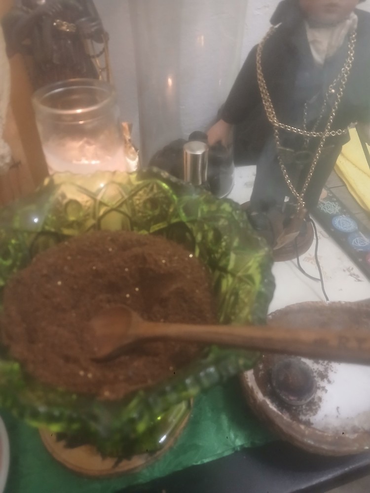 Sahumerio levanta  negocio