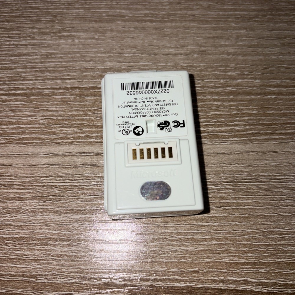 Xbox 360 White Rechargeable Battery Pack for Controller OEM