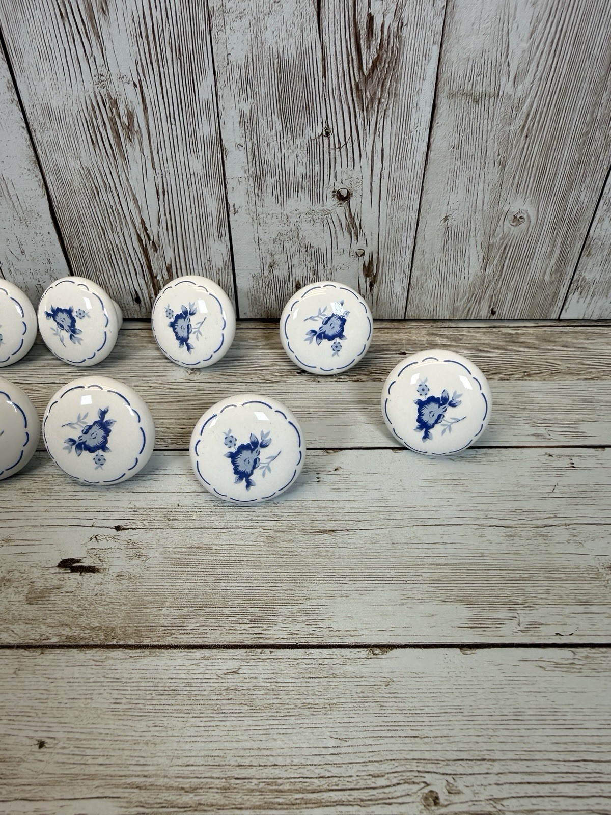 BLUE WHITE FLORAL PORCELAIN DRAWER PULLS CABINET KNOBS 💠 LOT 25 HIGH GLOSS VTG