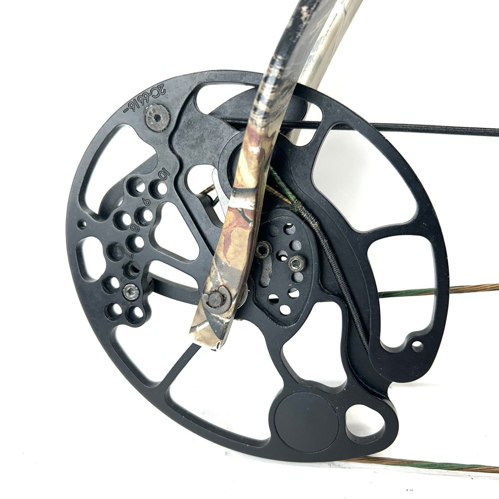 Bear Encounter Bow RH 27-30 / 70lbs.