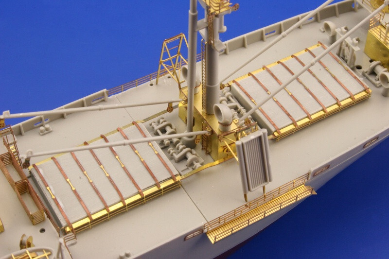 1/350 Eduard Liberty Ship for TRP