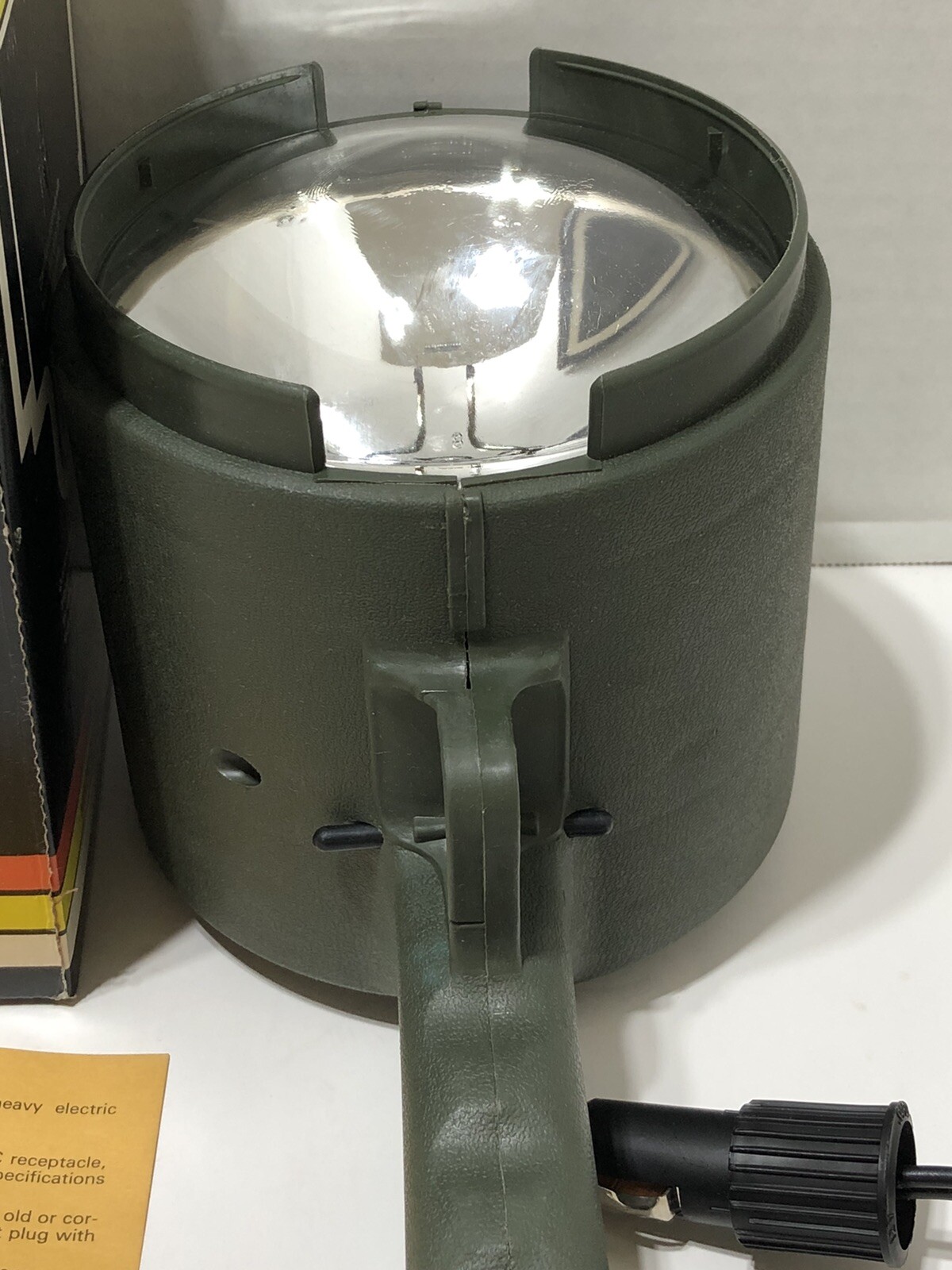 Vintage 450,000 CP SPOTLIGHT Lectro Science NITE TRACKER 450 Handheld Light -NEW