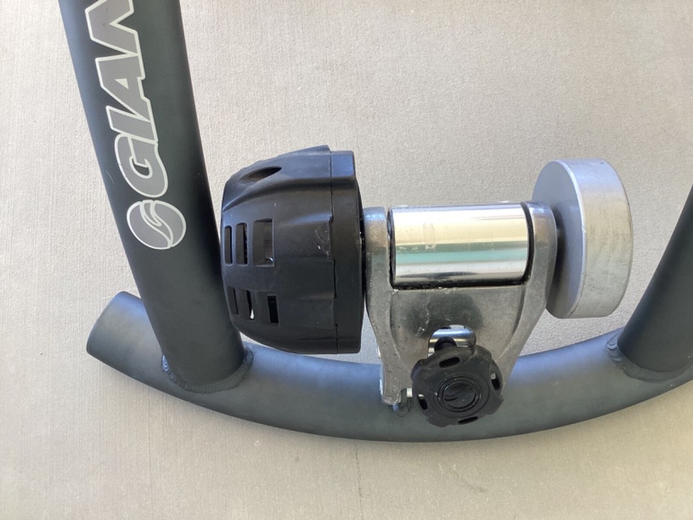 Giant Cyclotron Auto Bicycle Trainer