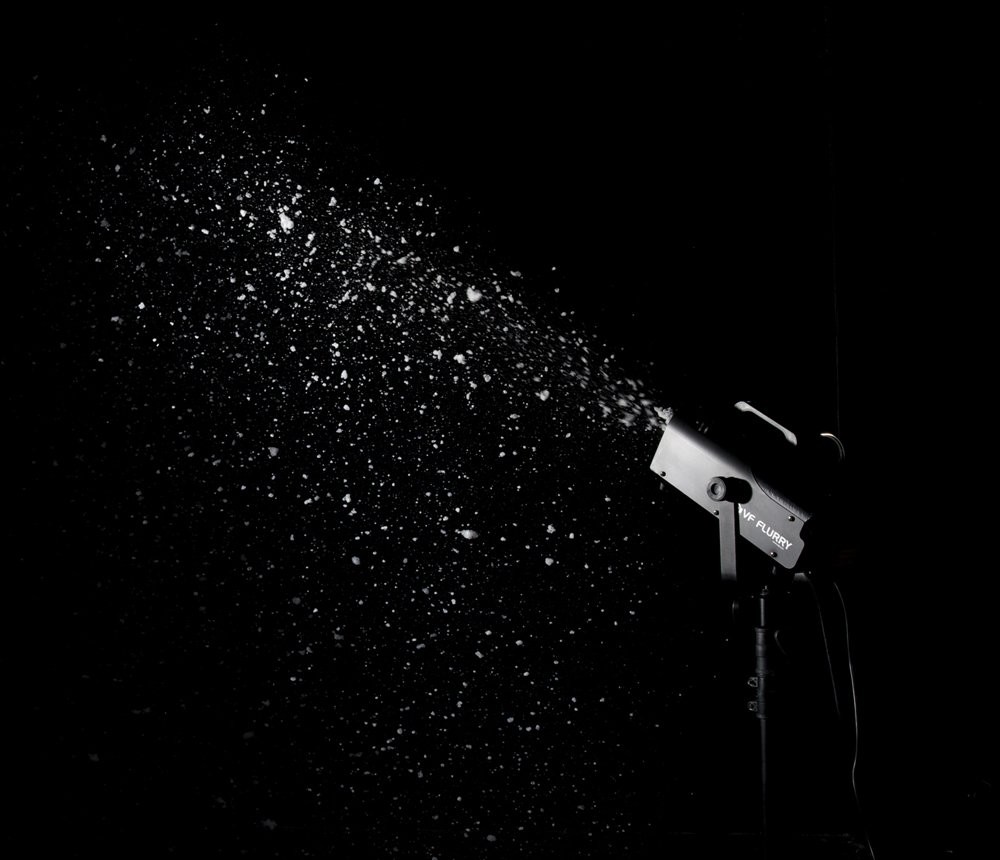 ADJ Products VF Flurry 600W Value Snow Machine, Multicolor